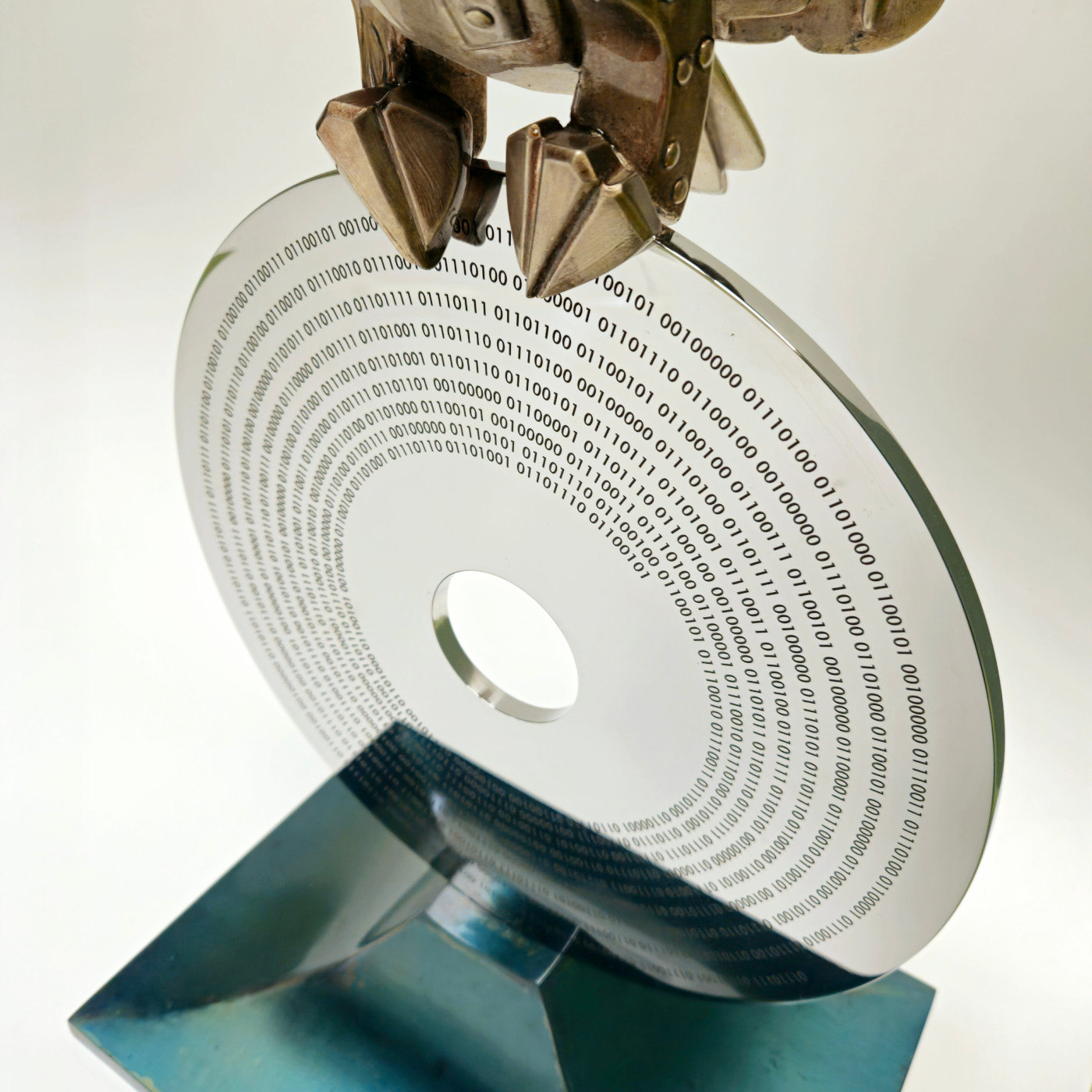 cyber owl detail